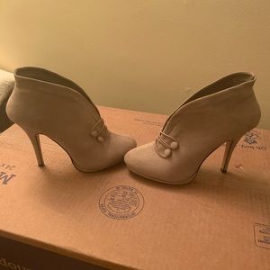 Women’s high heels